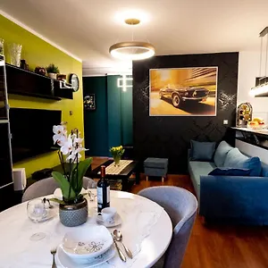 Torre Verona - 70m2, Terrace, Garage Krakow